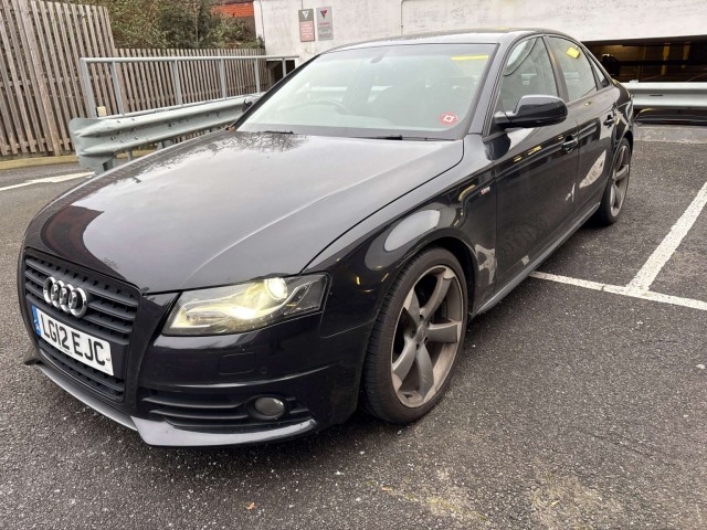 AUDI A4 2.0 TDI Black Edition