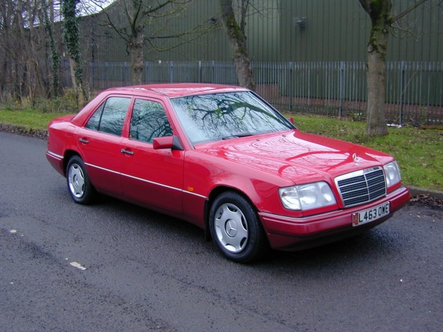 MERCEDES-BENZ 200 Ref 8743 - Mercedes Benz W124 e200 Automatic Saloon - ONLY 28k!! (RHD - UK Car) (1994)