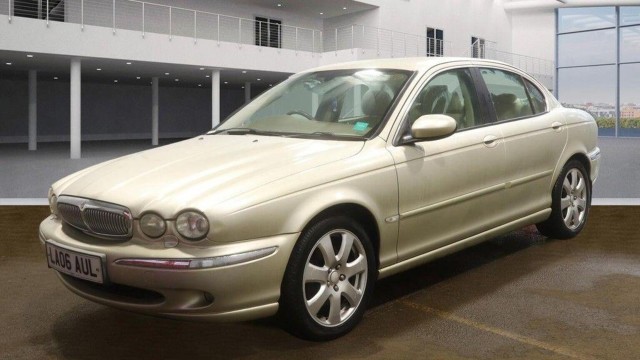 JAGUAR X-TYPE