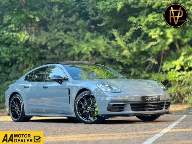 PORSCHE PANAMERA