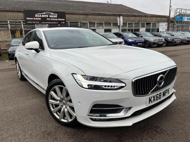 VOLVO S90
