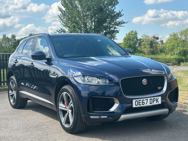 JAGUAR F-PACE