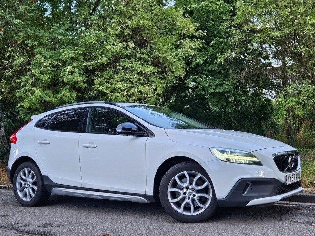 VOLVO V40 CROSS COUNTRY