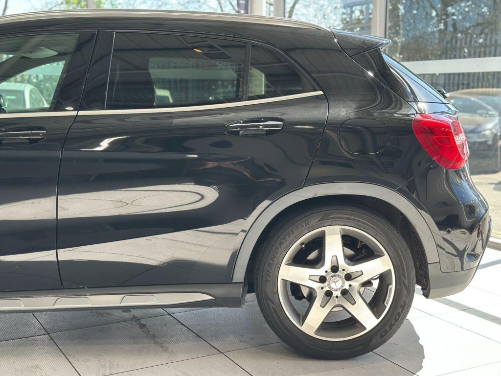 MERCEDES-BENZ GLA CLASS