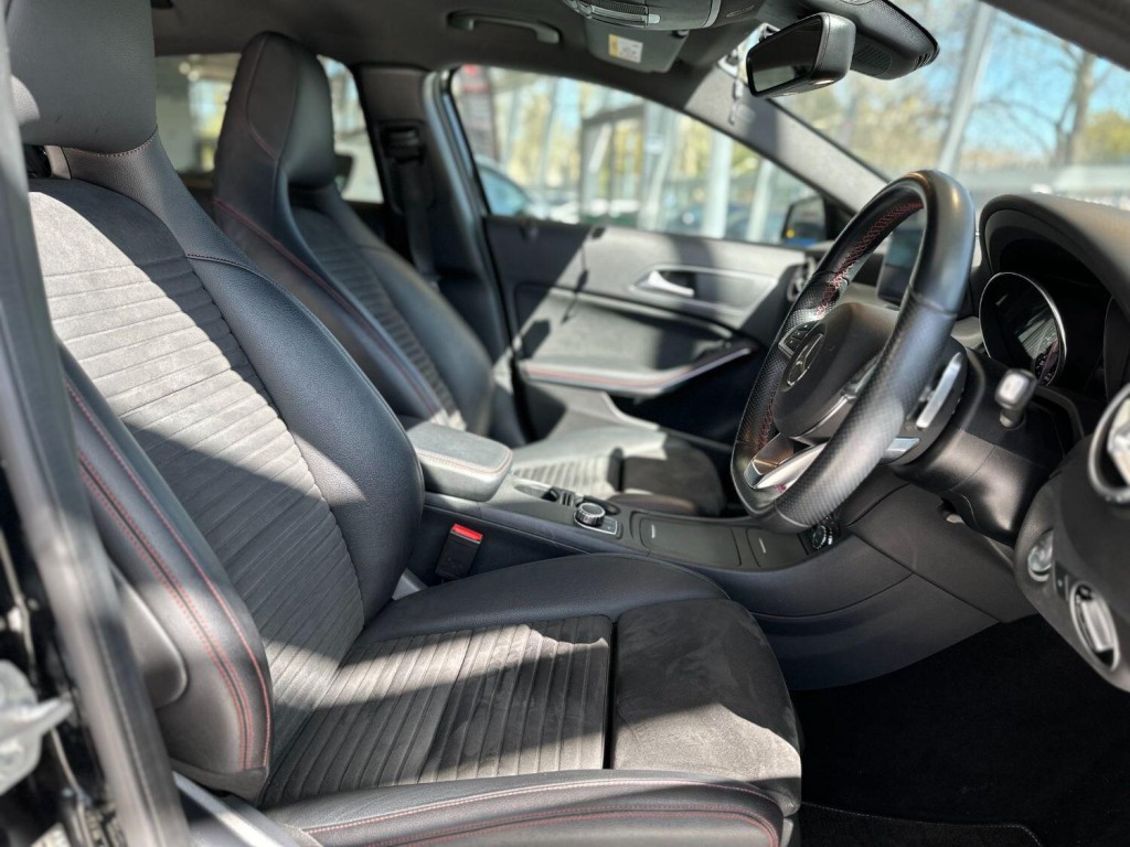 MERCEDES-BENZ GLA CLASS