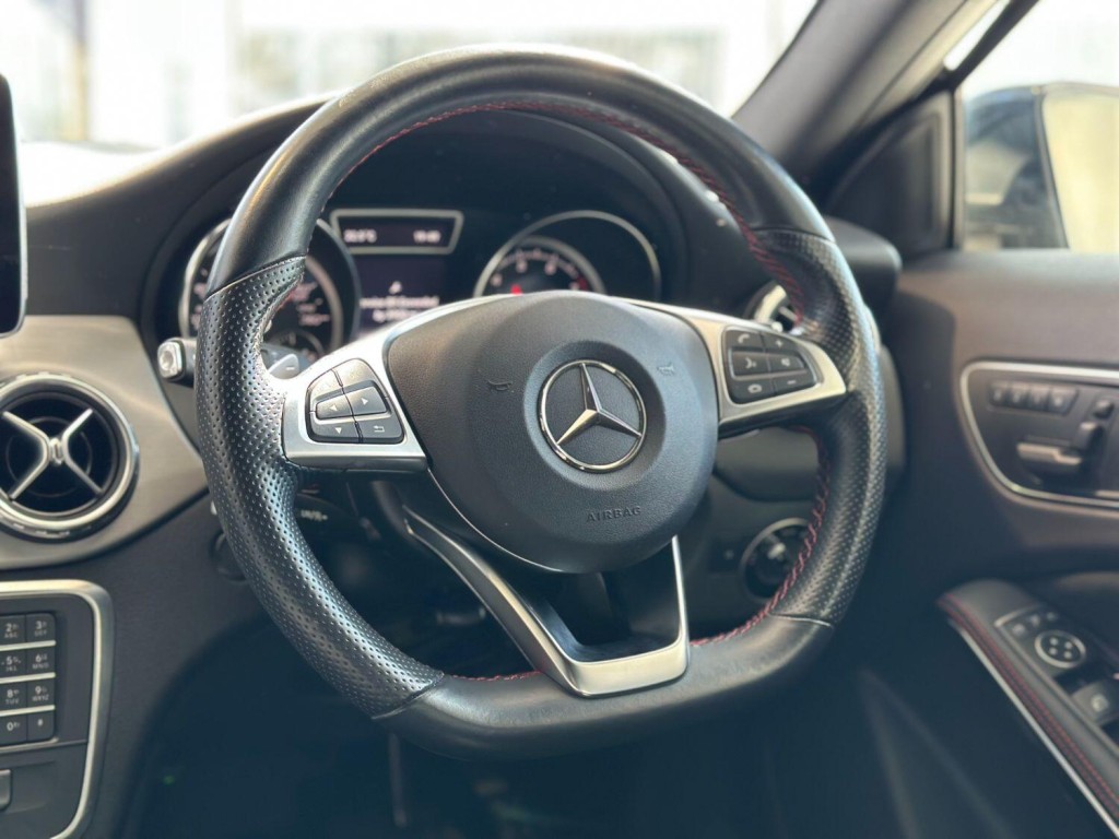 MERCEDES-BENZ GLA CLASS