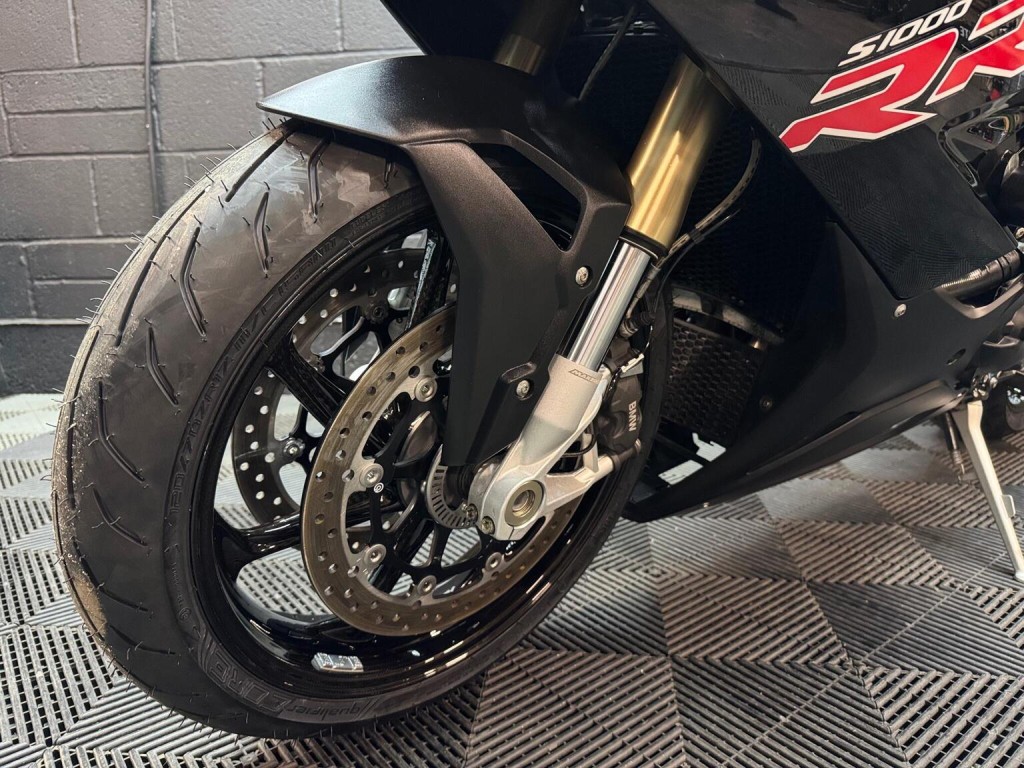 BMW S 1000 RR