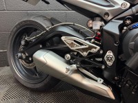 TRIUMPH STREET TRIPLE 765