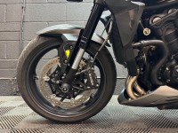 TRIUMPH STREET TRIPLE 765