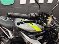 TRIUMPH STREET TRIPLE 765