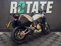 DUCATI MULTISTRADA V4