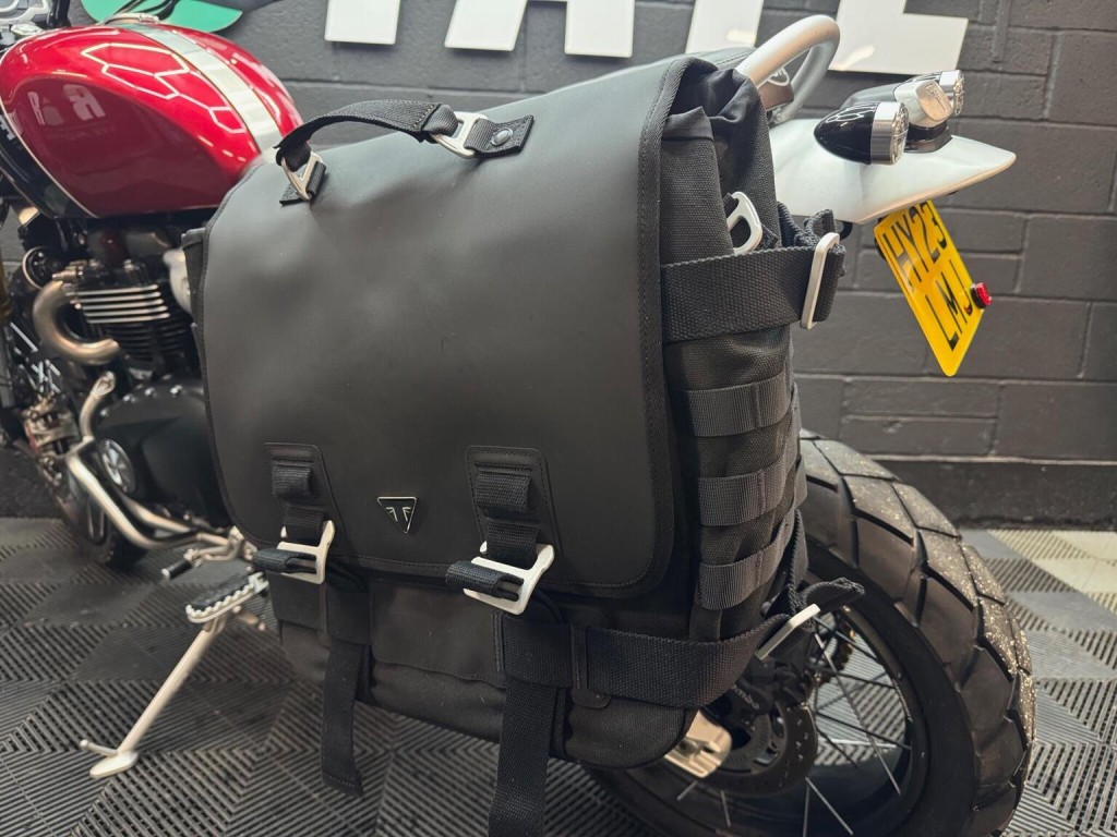 TRIUMPH SCRAMBLER 1200