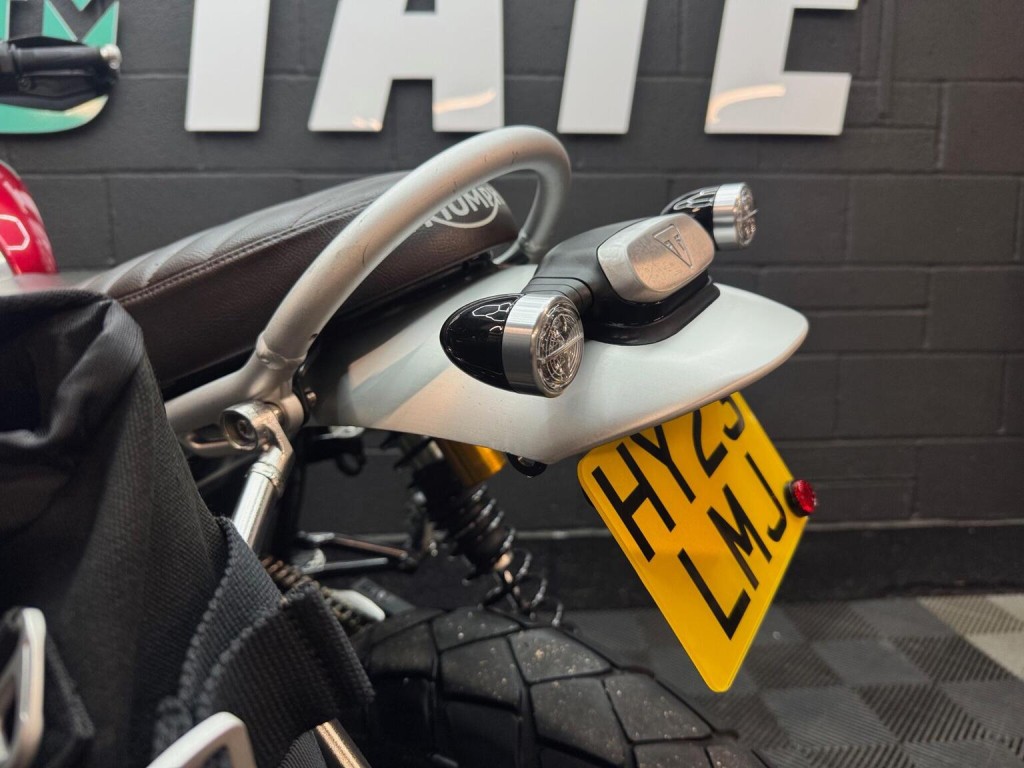 TRIUMPH SCRAMBLER 1200