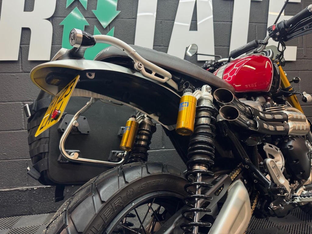 TRIUMPH SCRAMBLER 1200