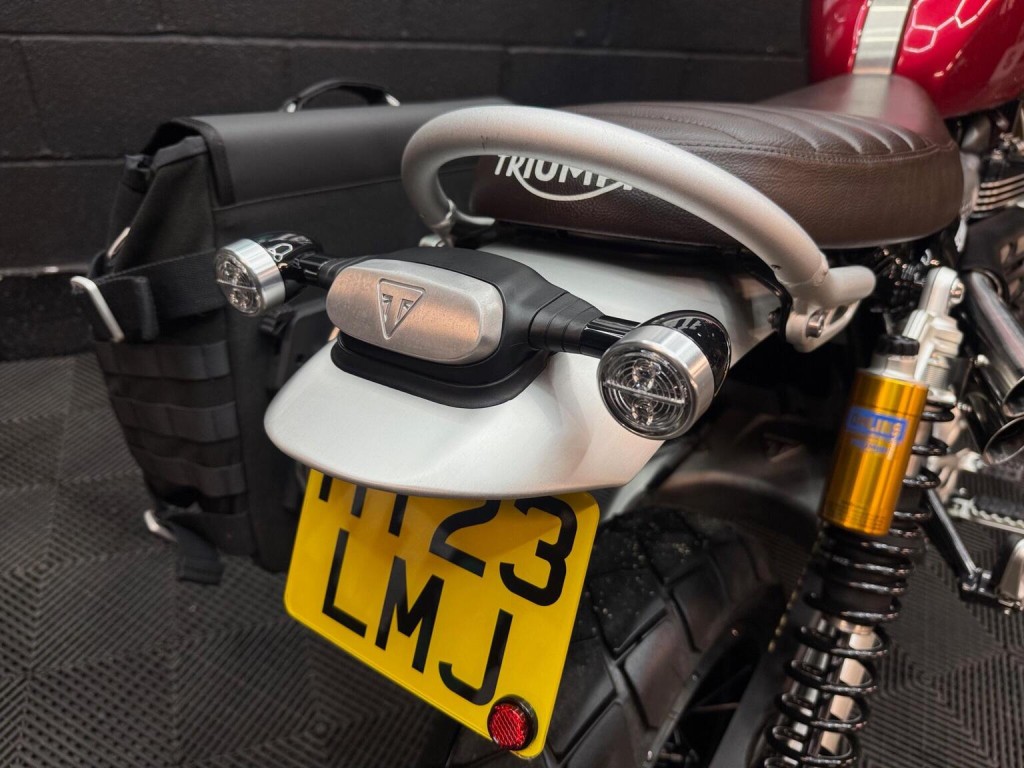 TRIUMPH SCRAMBLER 1200