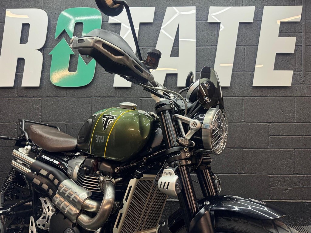 TRIUMPH SCRAMBLER 1200