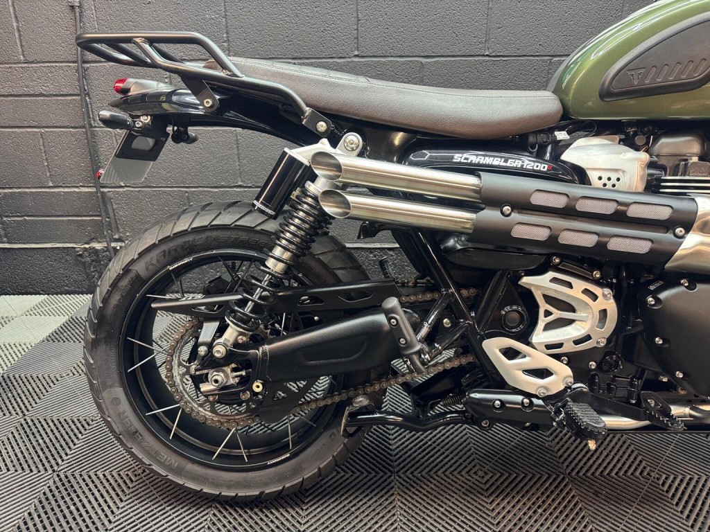 TRIUMPH SCRAMBLER 1200
