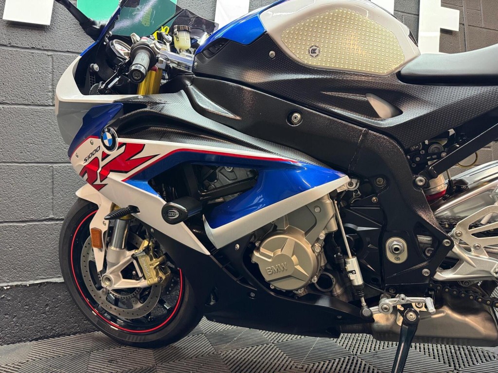 BMW S 1000 RR