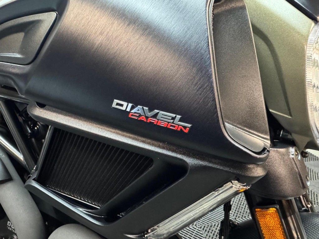 DUCATI DIAVEL