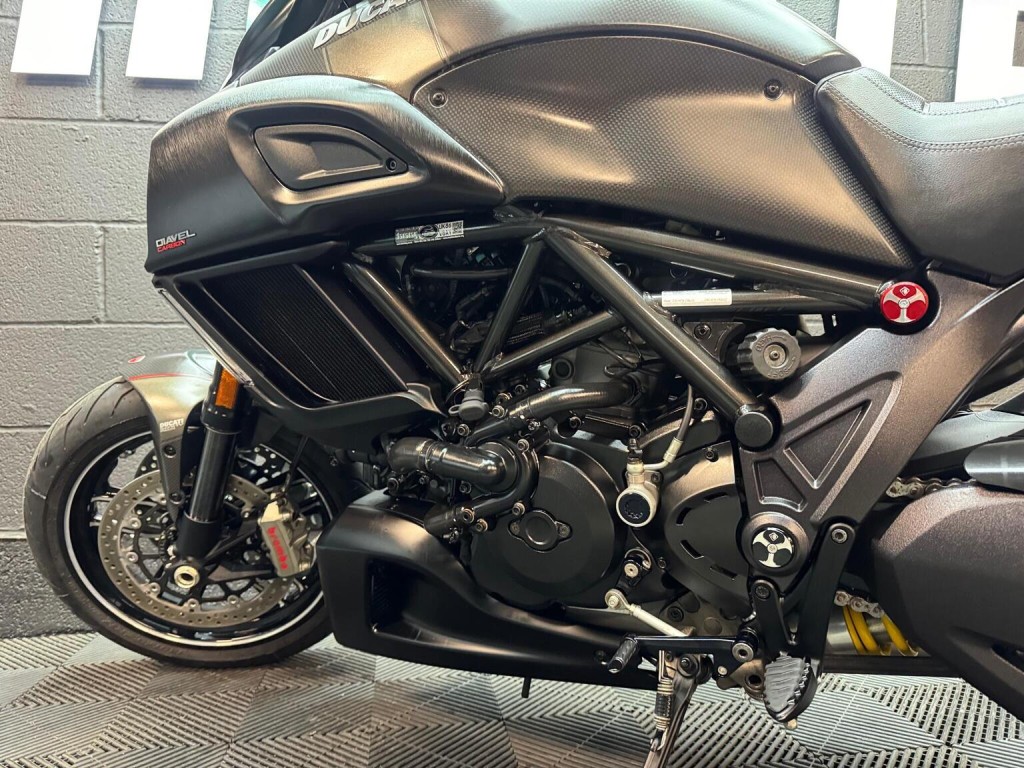 DUCATI DIAVEL