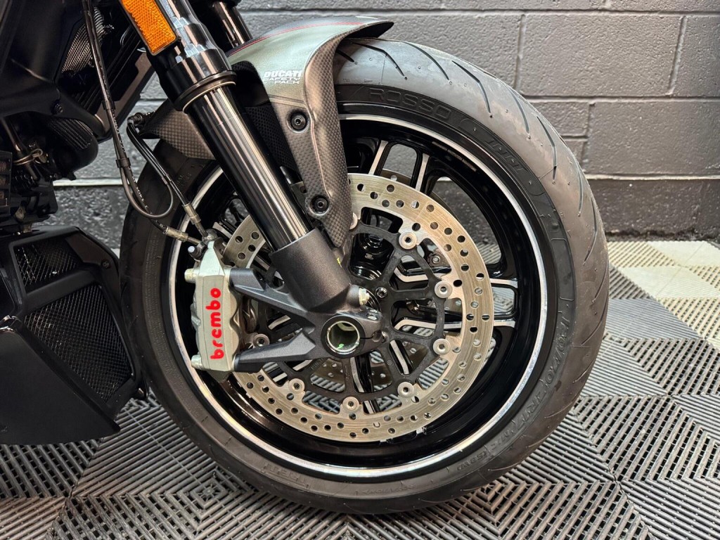 DUCATI DIAVEL