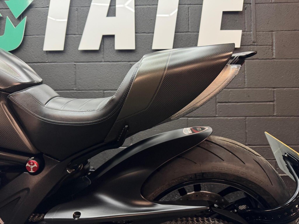 DUCATI DIAVEL