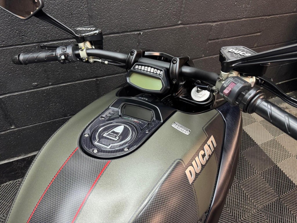 DUCATI DIAVEL