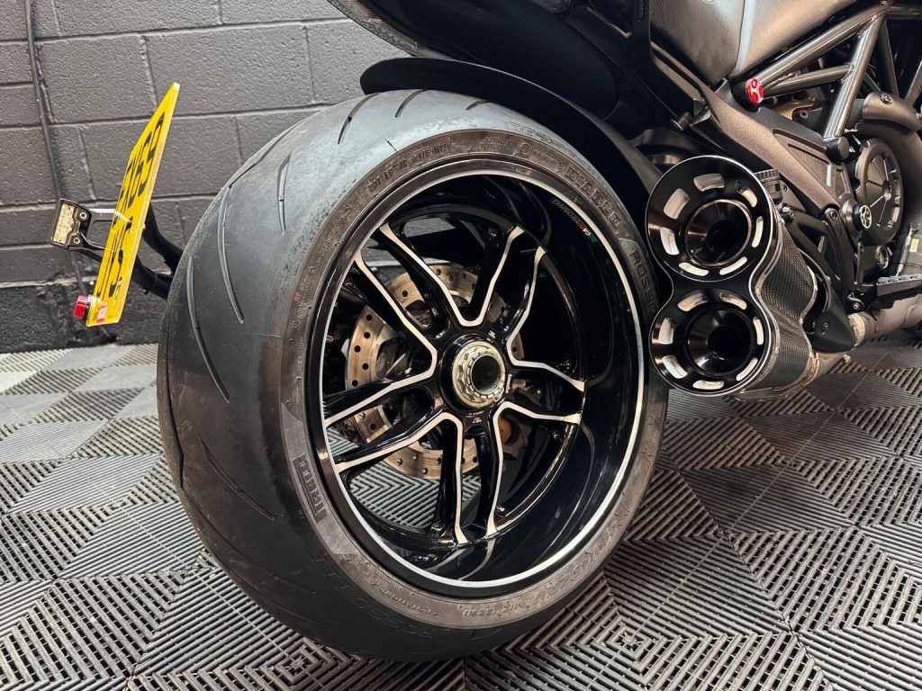 DUCATI DIAVEL
