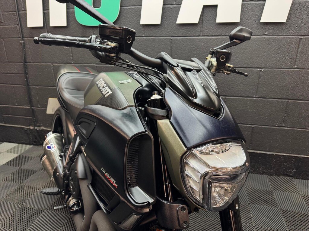 DUCATI DIAVEL