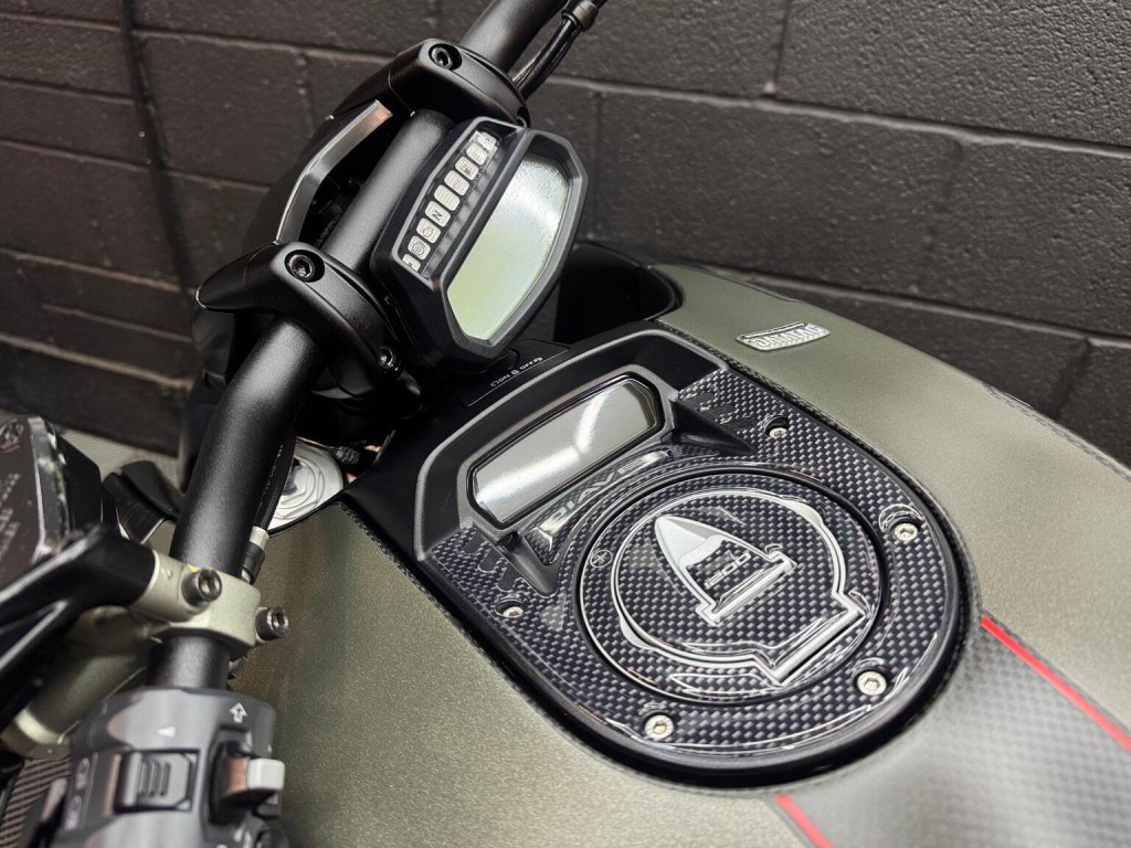 DUCATI DIAVEL