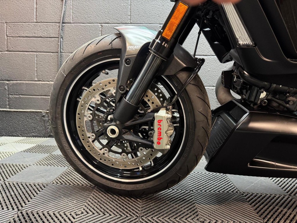 DUCATI DIAVEL