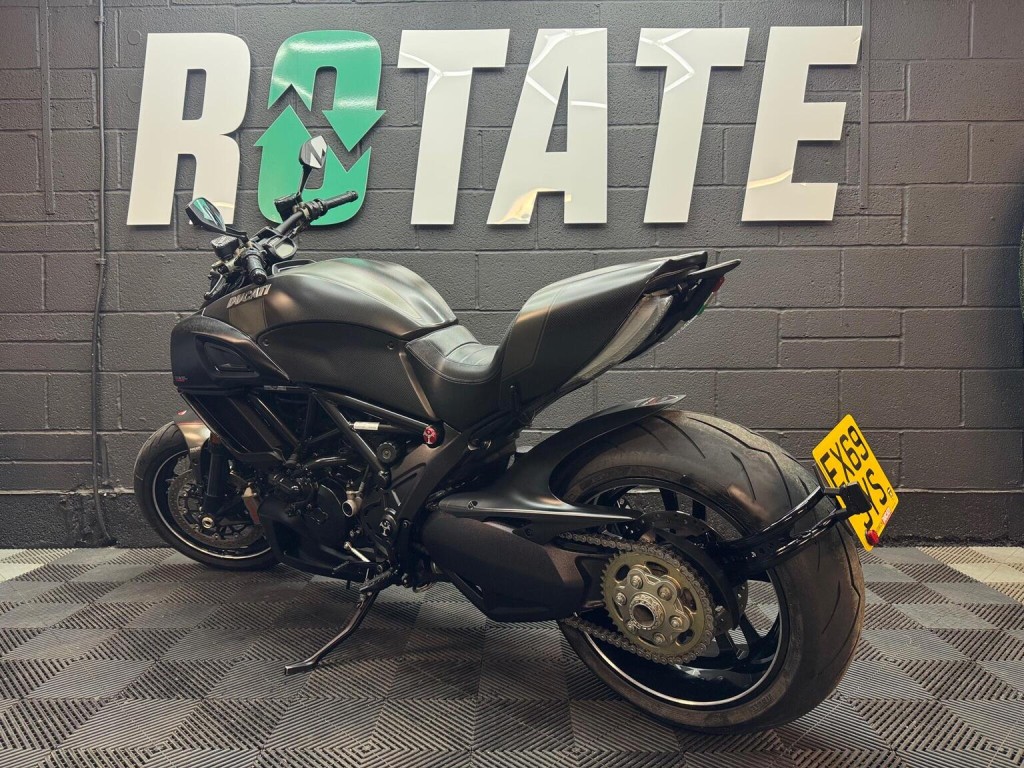 DUCATI DIAVEL