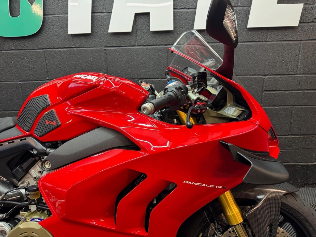 DUCATI PANIGALE V4S
