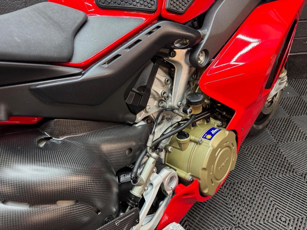 DUCATI PANIGALE V4S