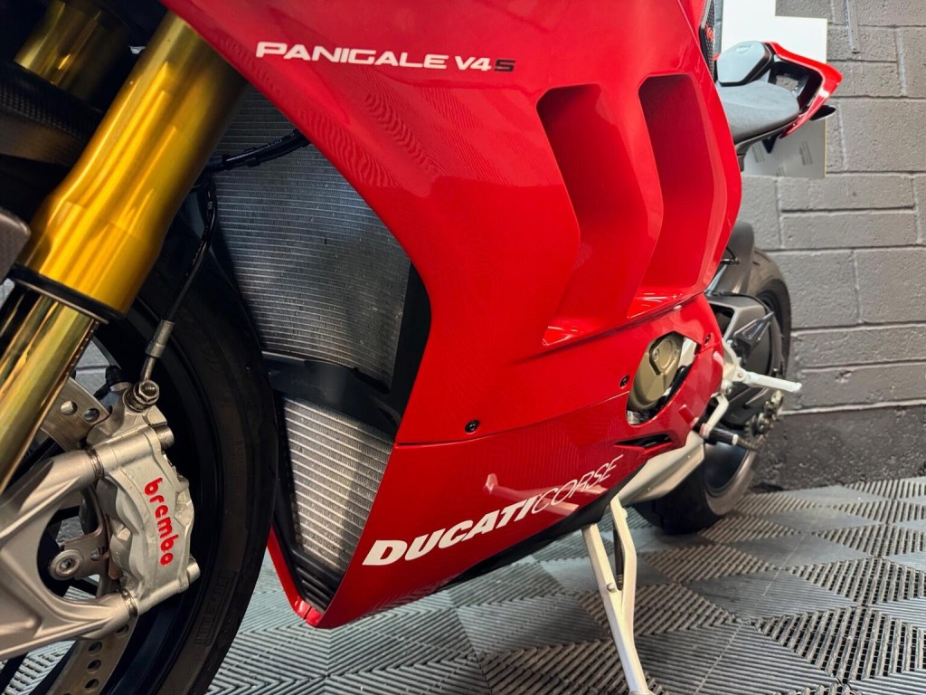 DUCATI PANIGALE V4S
