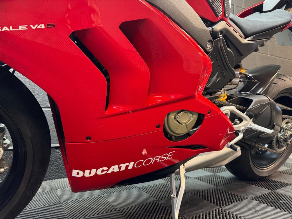 DUCATI PANIGALE V4S