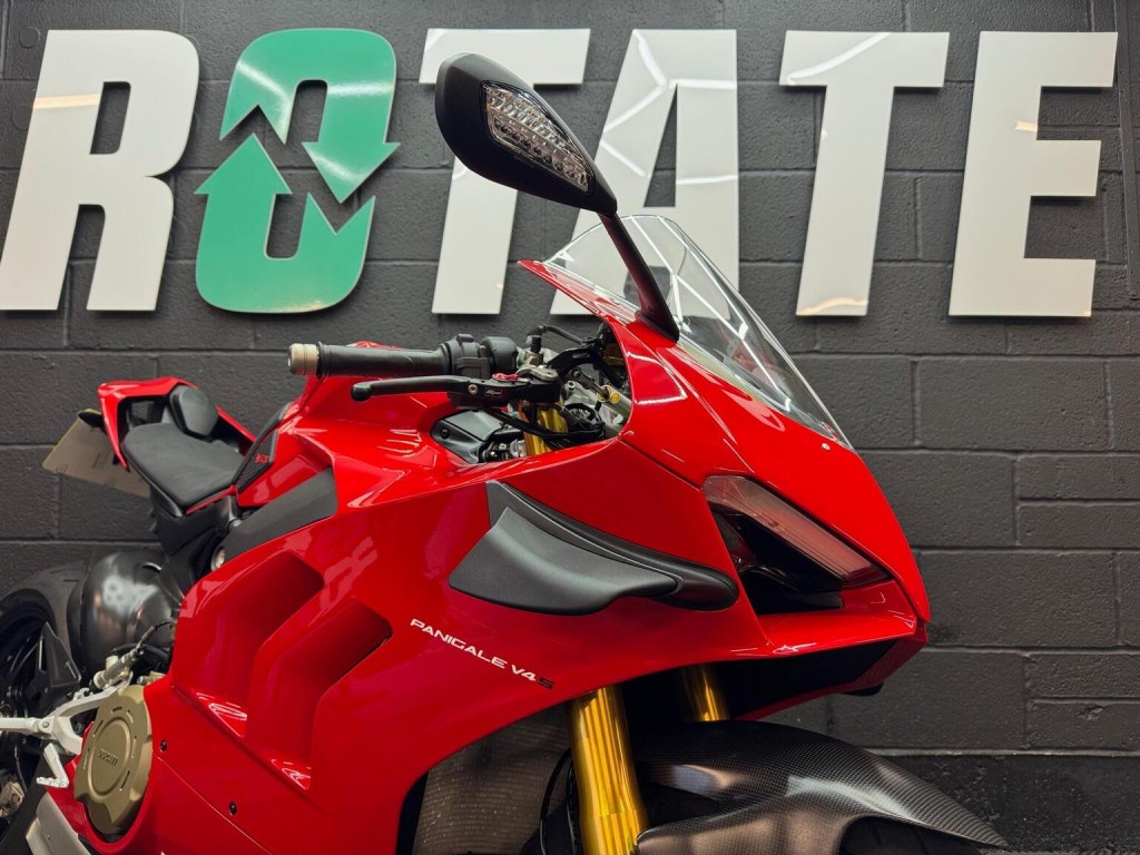 DUCATI PANIGALE V4S