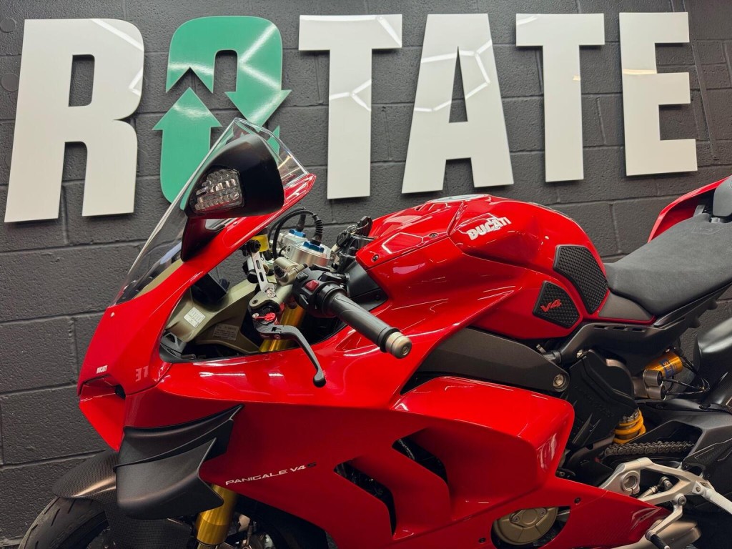 DUCATI PANIGALE V4S