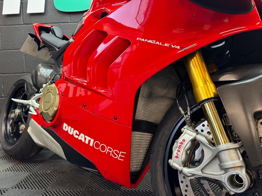 DUCATI PANIGALE V4S