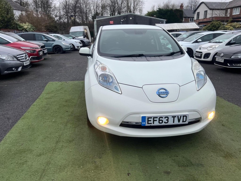 NISSAN LEAF