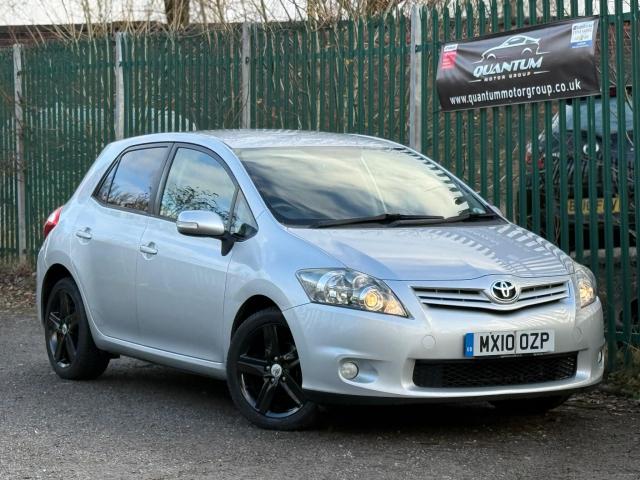 TOYOTA AURIS 1.6 V-Matic SR Euro 5 5dr