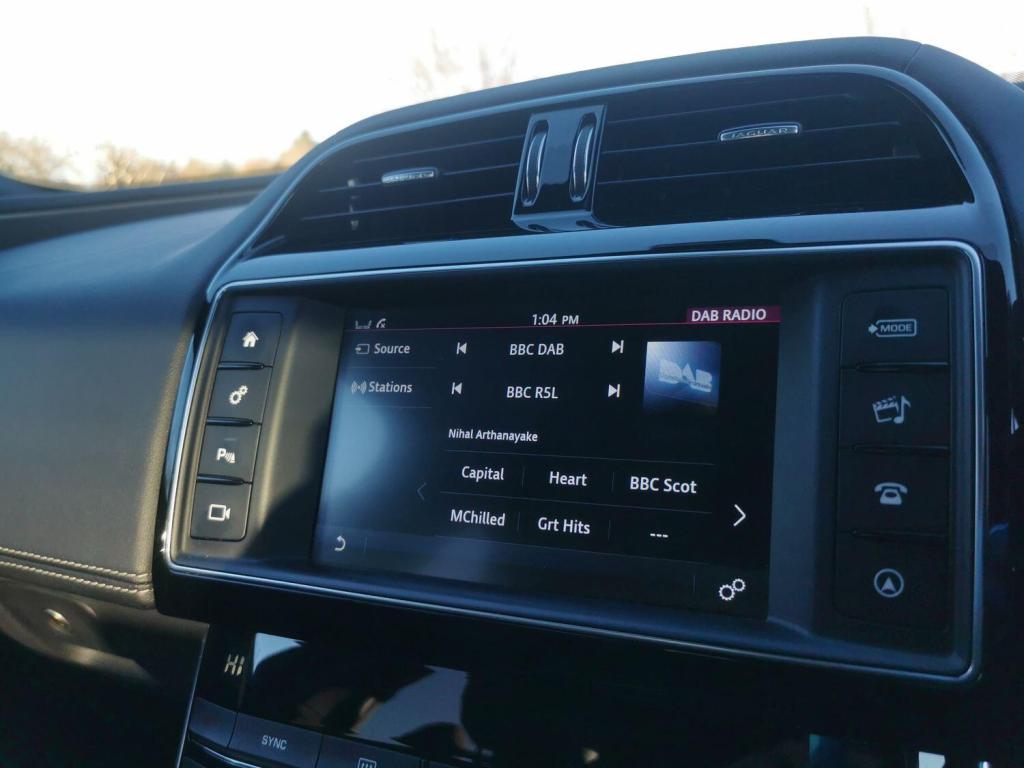 JAGUAR XE 2.0 d R-Sport  2017