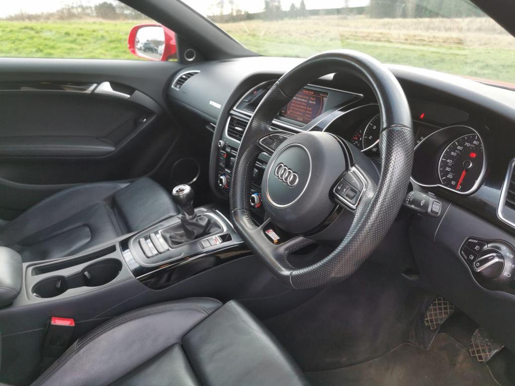 AUDI A5 1.8 TFSI Black Edition  2013