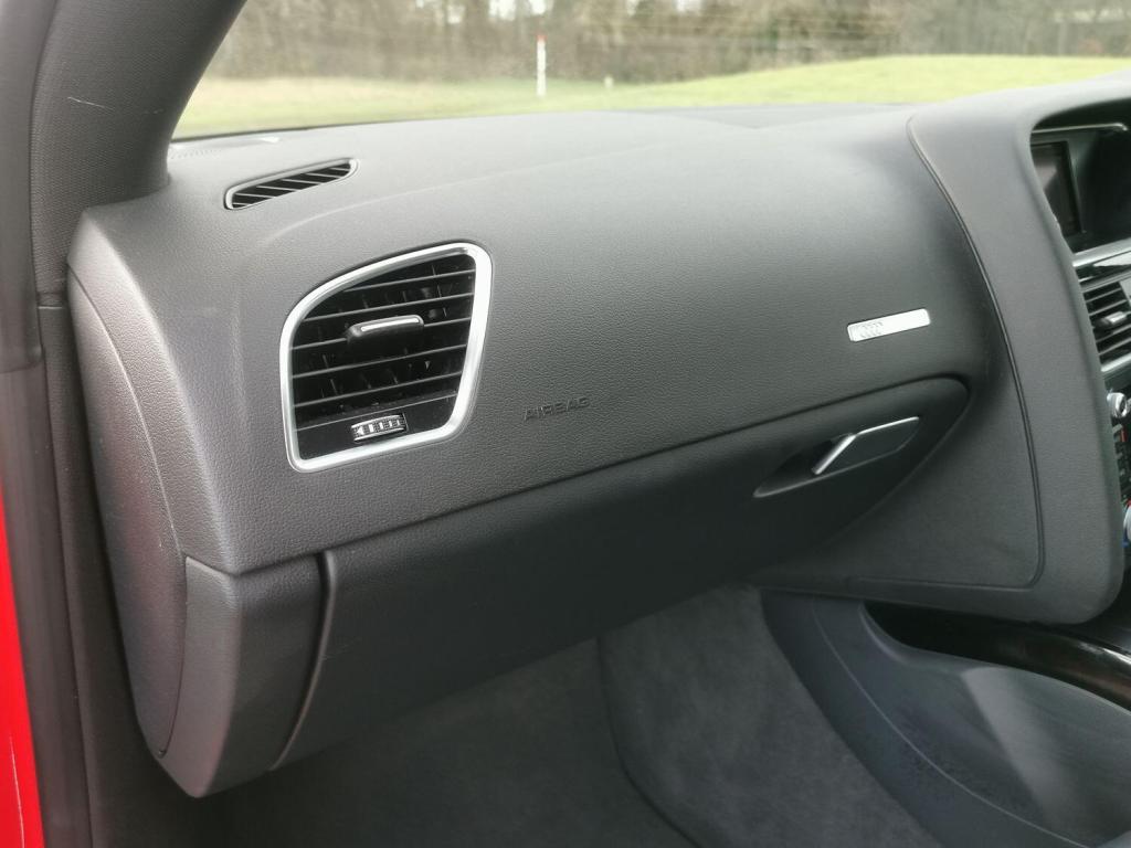 AUDI A5 1.8 TFSI Black Edition  2013