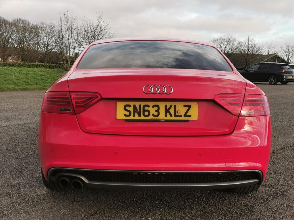 AUDI A5 1.8 TFSI Black Edition  2013