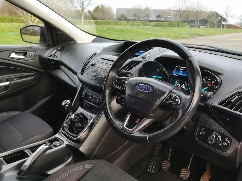FORD KUGA 1.5 TDCi Zetec  2017