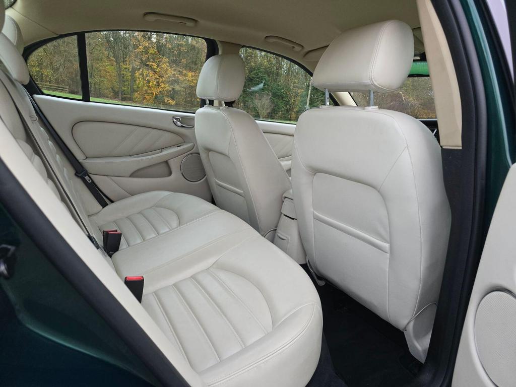 JAGUAR X-TYPE 2.2 D DPF SE 2009