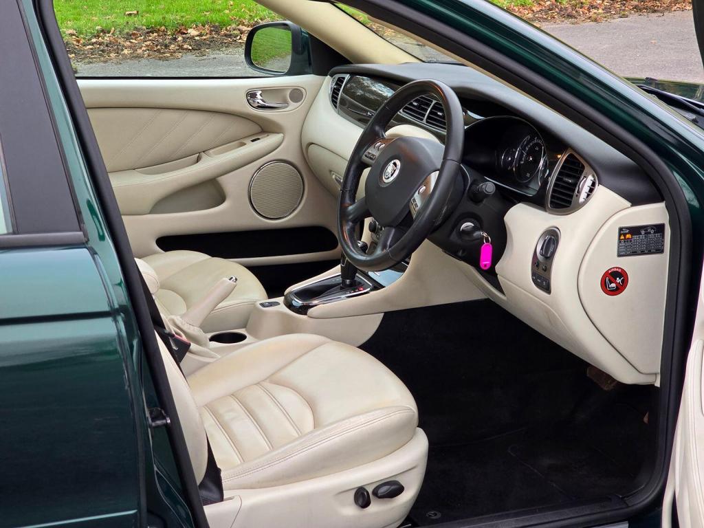 JAGUAR X-TYPE 2.2 D DPF SE 2009