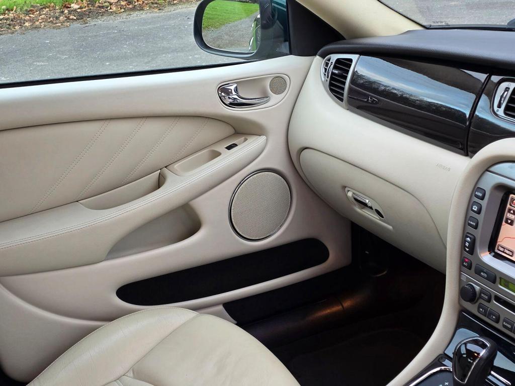 JAGUAR X-TYPE 2.2 D DPF SE 2009