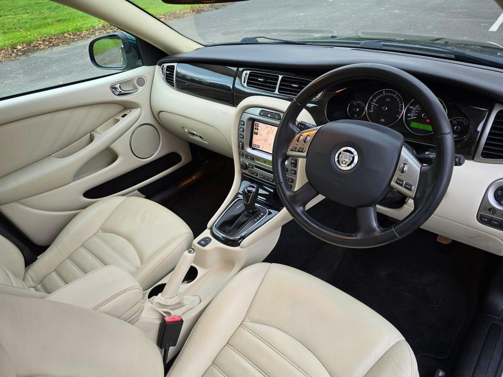 JAGUAR X-TYPE 2.2 D DPF SE 2009